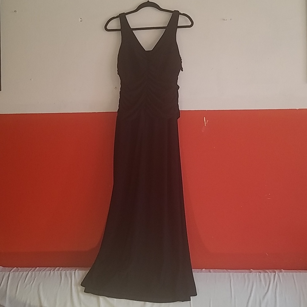 Dress - Picture 5 of 5